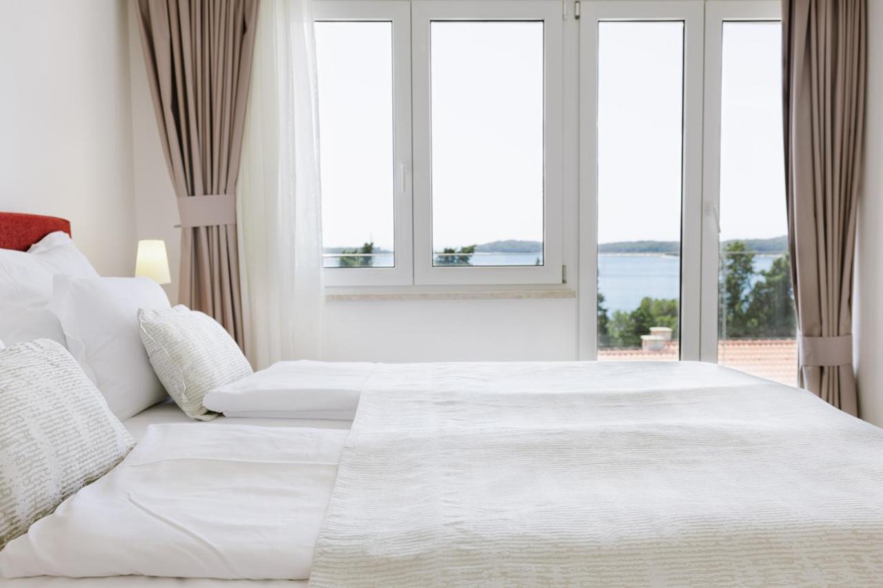 Pharia Hotel And Apartments - By The Beach Hvar Town Exterior foto