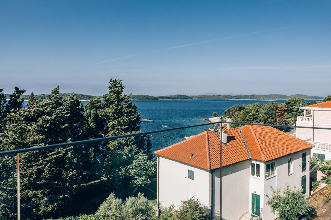 Pharia Hotel And Apartments - By The Beach Hvar Town Exterior foto