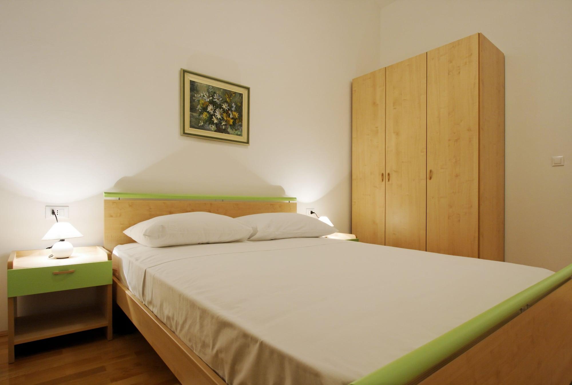 Pharia Hotel And Apartments - By The Beach Hvar Town Quarto foto